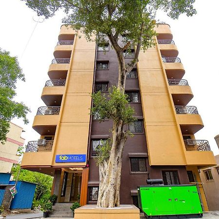 Fabhotel Gaurav Galaxy Pune Exterior photo