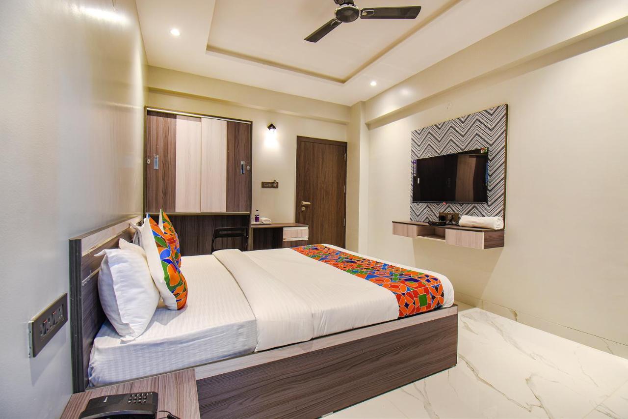 Fabhotel Gaurav Galaxy Pune Exterior photo